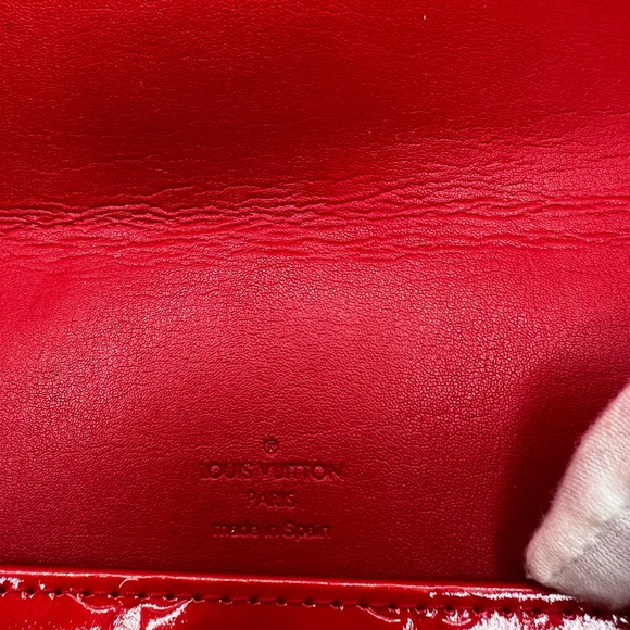 GUC Louis Vuitton Red Vernis Thompson Street Bag - Picture 4 of 11